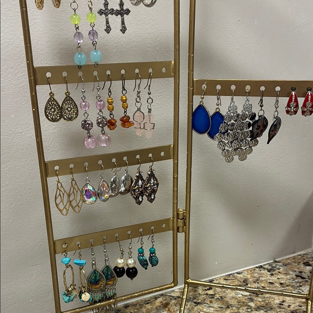Elegant variety of Earrings